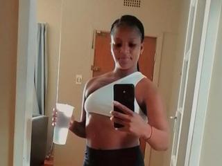 caramelcandyxo8